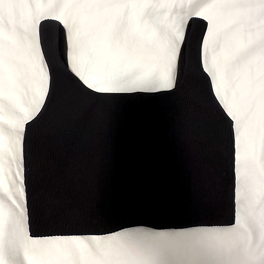 ARITZIA BABATON sculpt knit tank